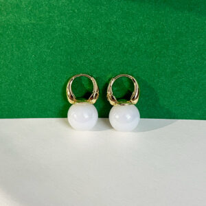 New Fashionable Elegant Gold Plated Pearl Earrings