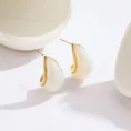 whitegoldenborder1